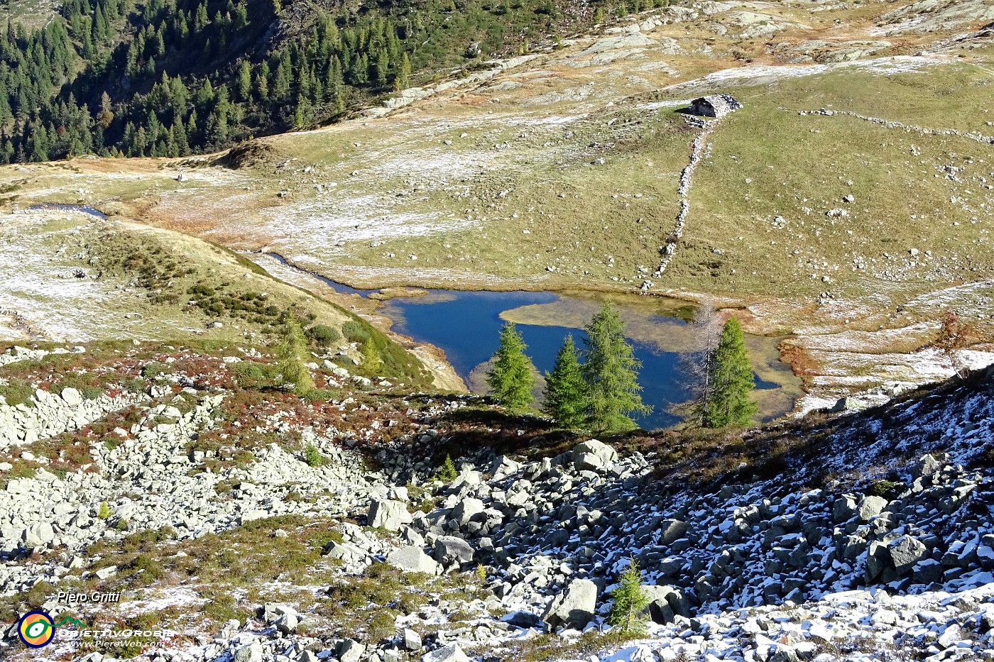 27 Zoom sul Lago Piccolo (1896 m).JPG